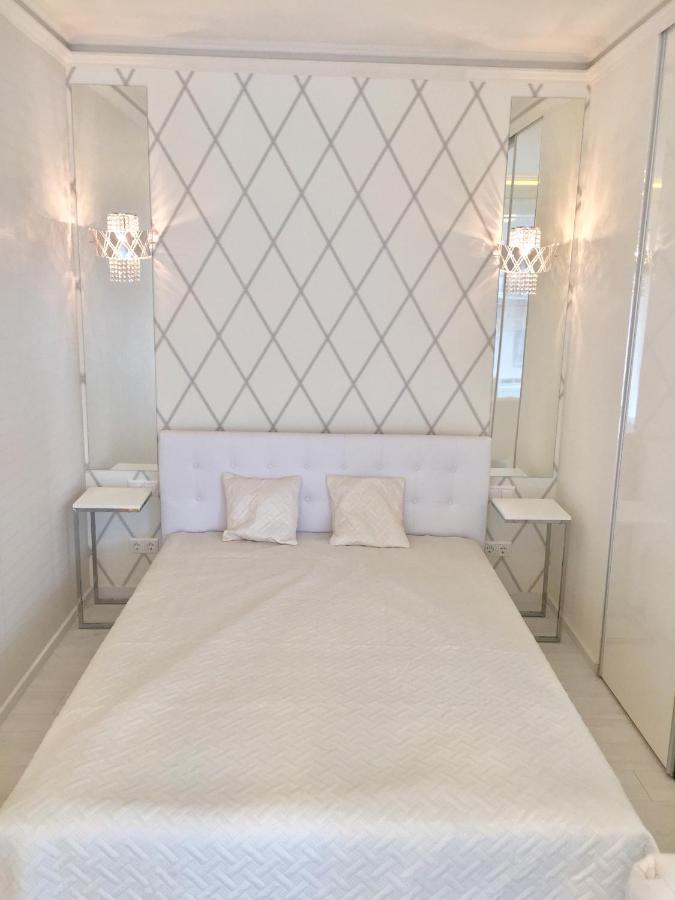 Cloe Apartman Seghedin Exterior foto